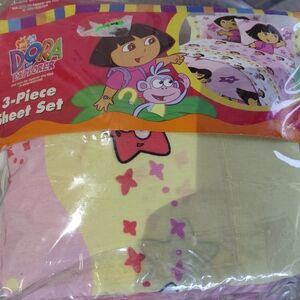 NEW IN PACKAGING. DORA THE EXPLORER Multi-colored 3-Piece TWIN Sheet Set